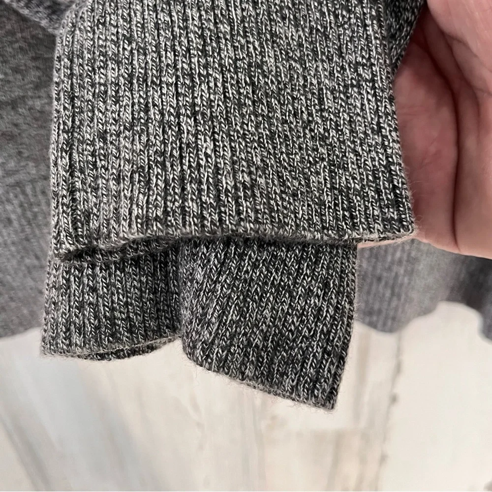 Eddie Bauer Men’s Size Medium 6 Button Pullover Sweater In Gray/White